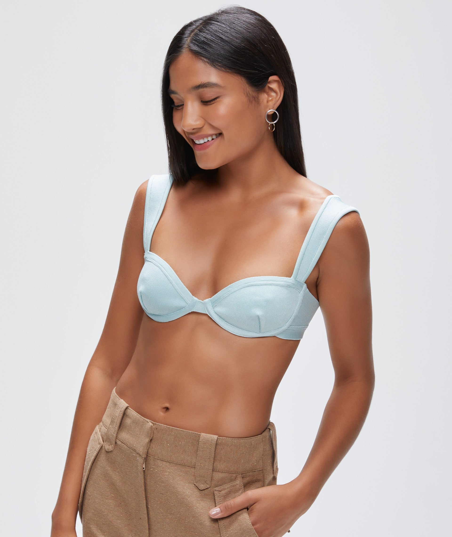 TOP JULIANA