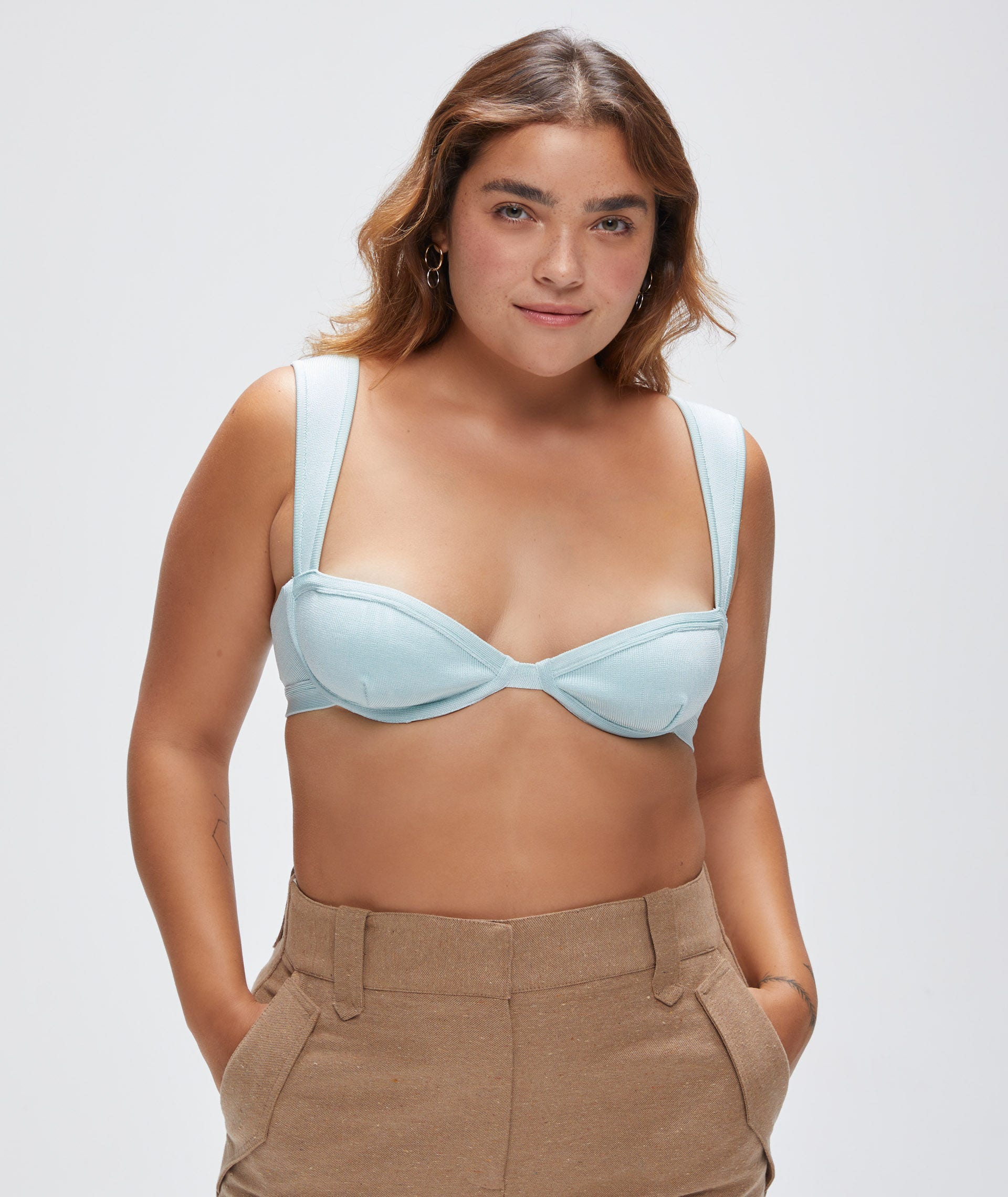 TOP JULIANA